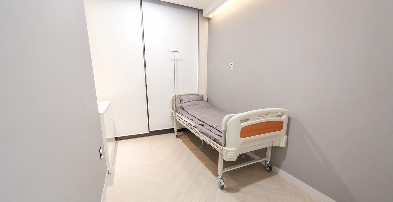 Uverse Plastic Surgery Clinic thumb 15