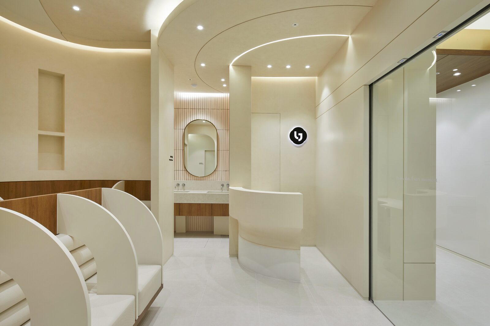 Lienjang Plastic Surgery Clinic thumb 10