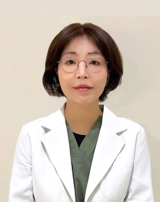 Dr. Kim Hee-suk