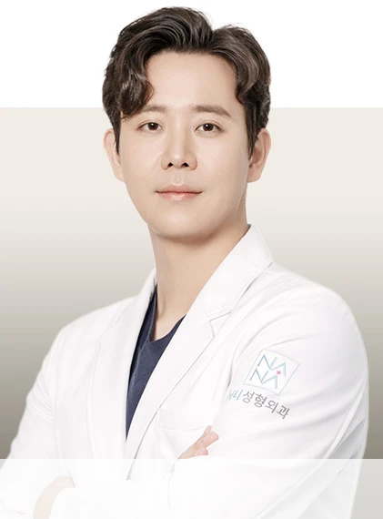 Dr. Hwang Dong-yeon