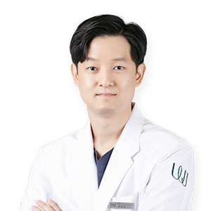 Dr. Kang Jin-seok