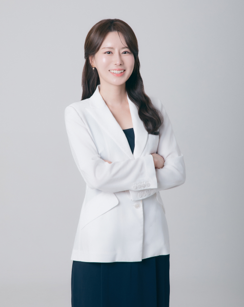 Dr. Jeong So-young