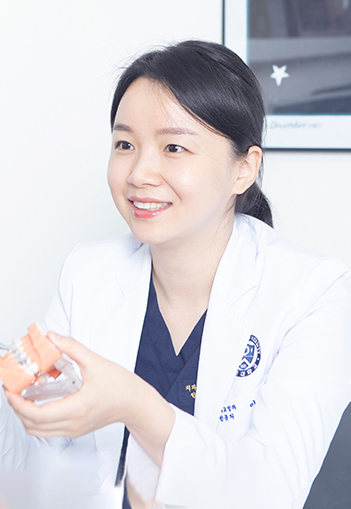 Dr. Lee Yun-jung